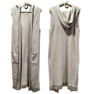 Cupcakes and Cashmere Duster Sweater Vest Sleeveless Open Hood Fringe Pockets XS